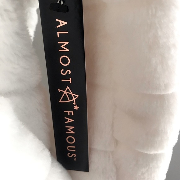 🐇New, Size Large🐇Soft Fuzzy Sweatshirt🐇 - Picture 6 of 6